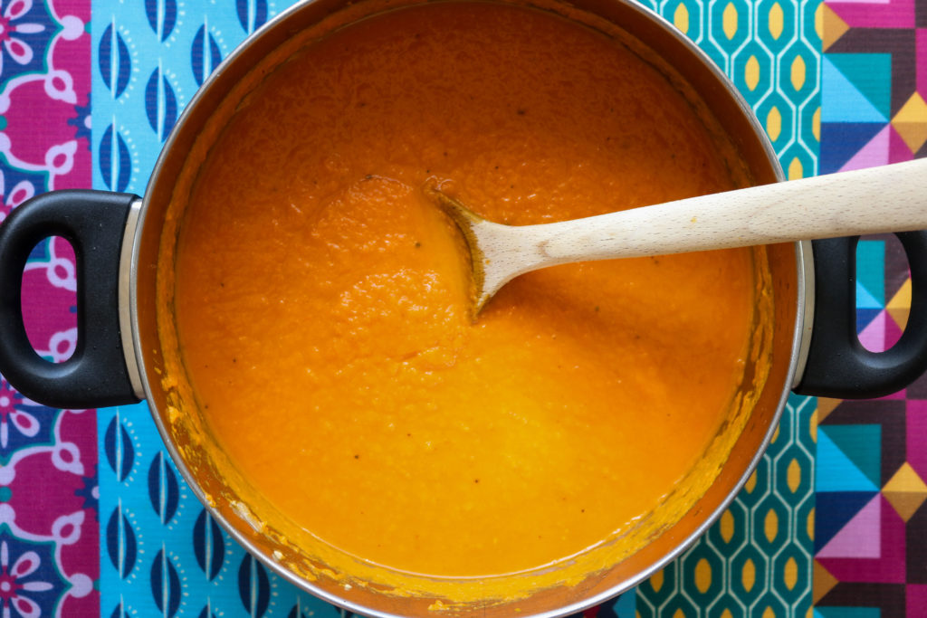Roasted carrot dill soup